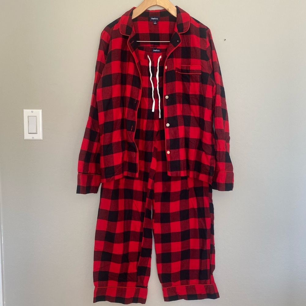 Gap Red and Black Plaid Pajama Pant Set